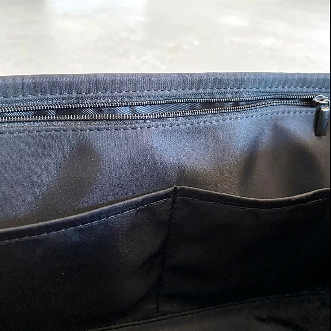 Bag organiser ultra-narrow seam detail, MonBebe Singapore