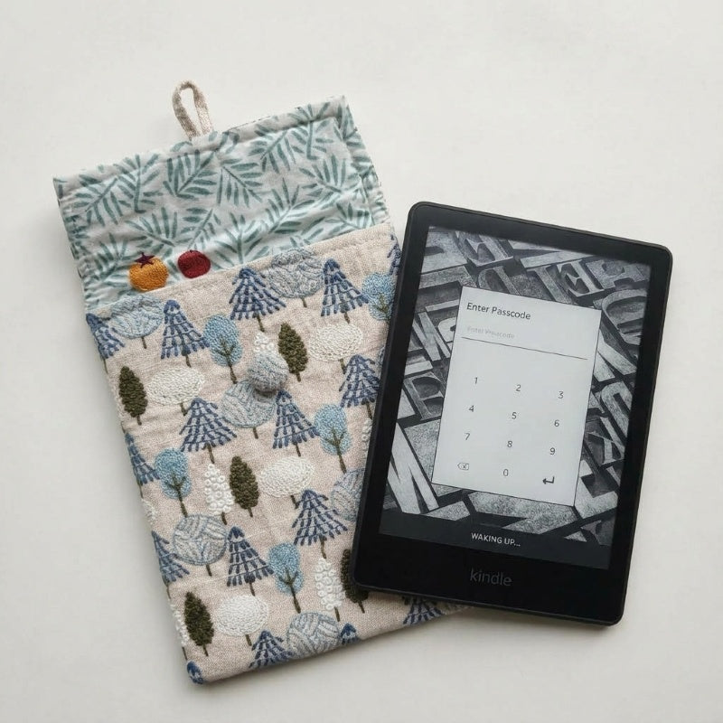 Cotton-lined interior of Rowan sleeve, MonBebe Singapore