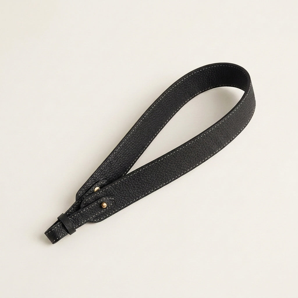 Wren genuine leather Picotin strap in Black, gold hardware – MonBeb