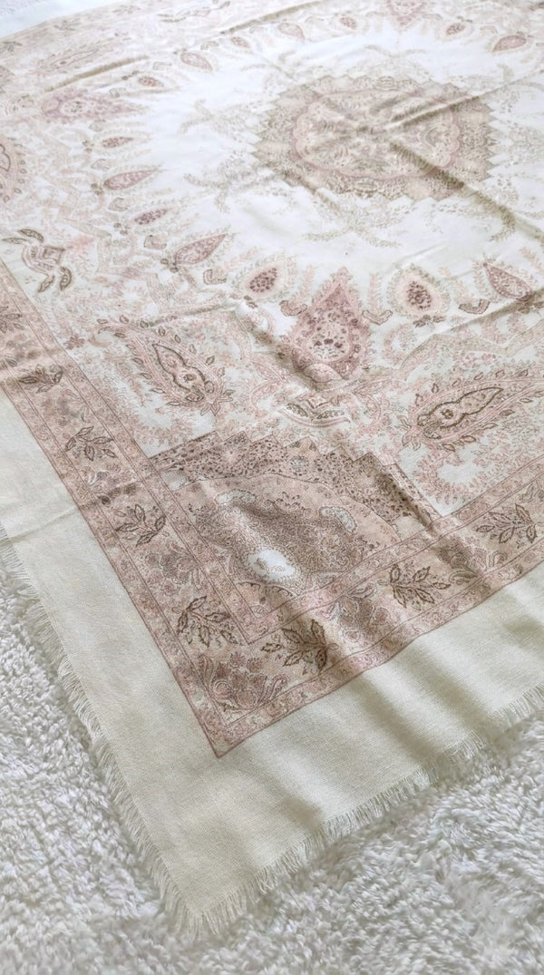 Video of Sera silk-wool paisley scarf  — MonBebe Singapore